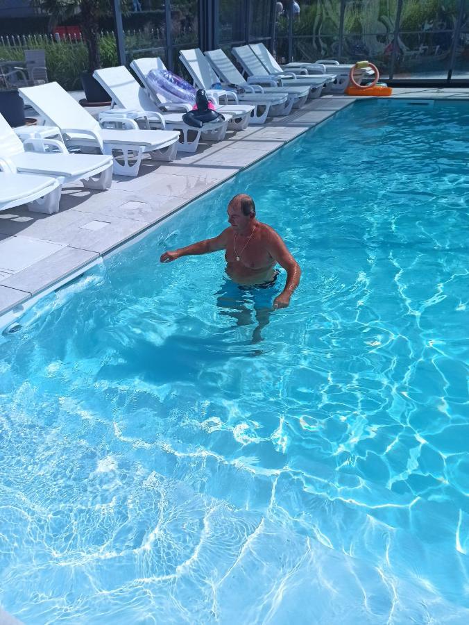 Al Mare-Villa Z Klimatyzacja Ustronie Morskie Luaran gambar